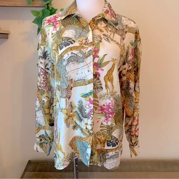 Fu Da Blouse - Picture 2 of 5